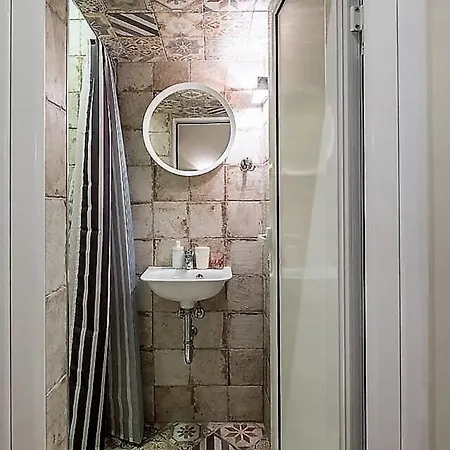 1bdr Trendy Interior Vitoshka Area Ac Szófia
